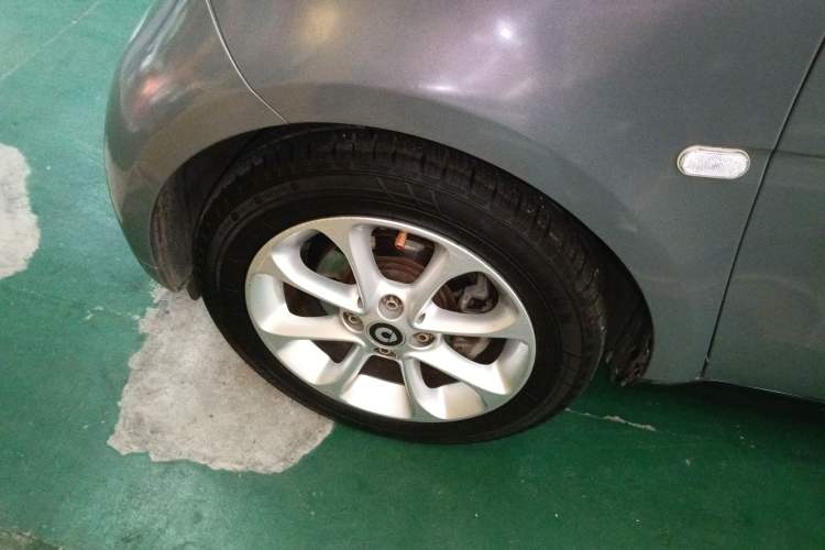 Used  fortwo 2015 1.0L 52 kW hardtop Dynamic version
