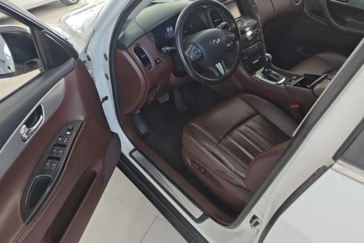 Used Infiniti QX50 2015 2.5L Enjoyment Edition
