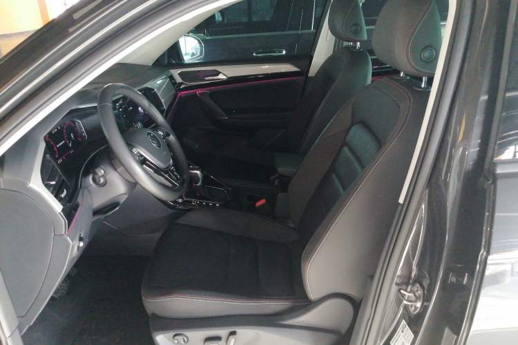 Used Volkswagen Tayron 2022 330TSI Two-Wheel Drive Luxury Smart Connectivity Version
