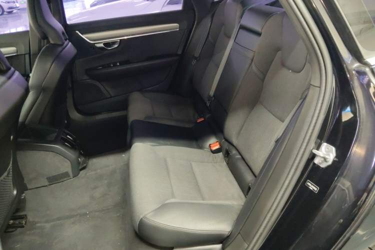 Used Volvo S90 2019 T4 Zhiyi Edition
