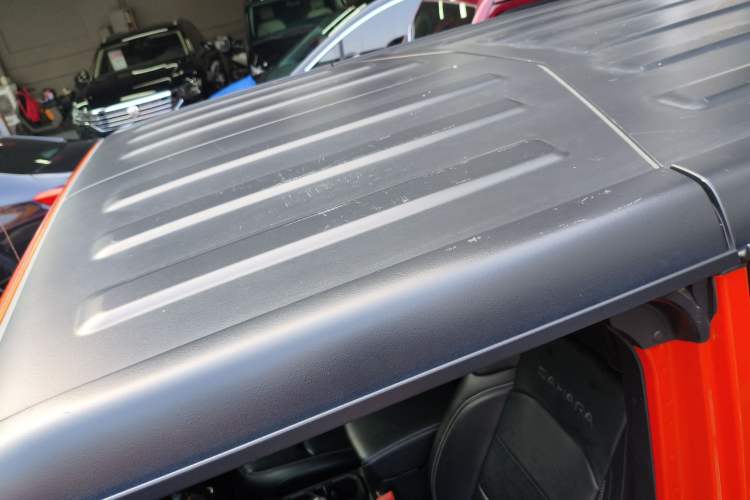 Used  Wrangler 2019 2.0T Sahara Four-Door Version China VI Emission Standard
