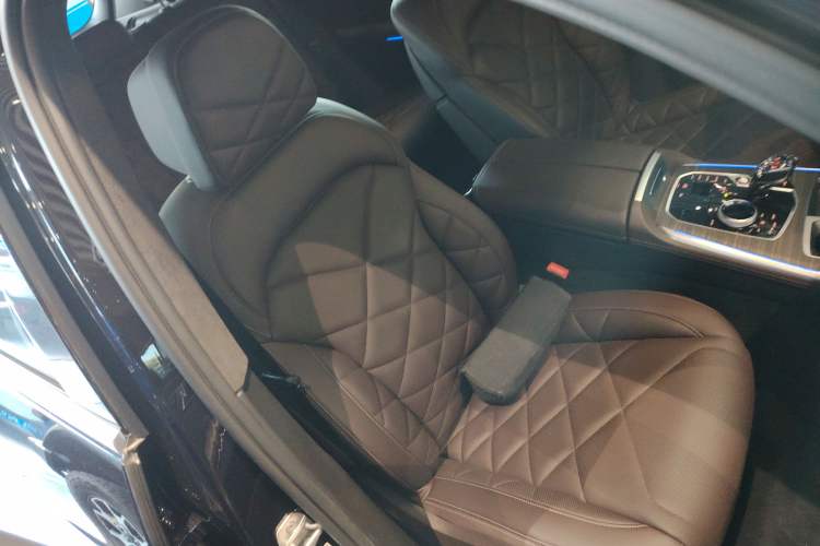 Used BMW X5 2022 Restyled xDrive 40Li M Sport Package
