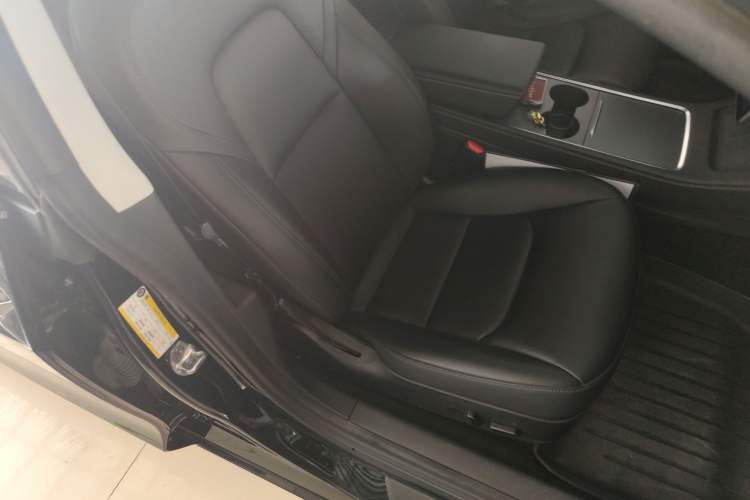 Used Tesla Model 3 2022 Rear-Wheel-Drive Version
