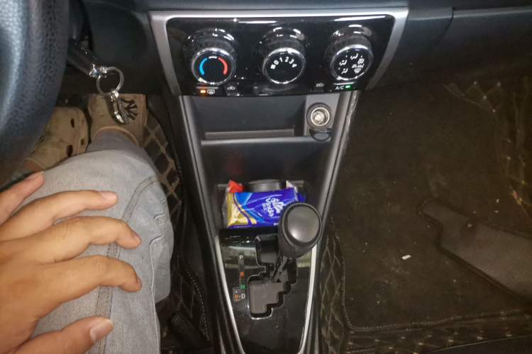 Used Toyota YARiS L 2020 X-Trail X 1.5L CVT Luxury Edition
