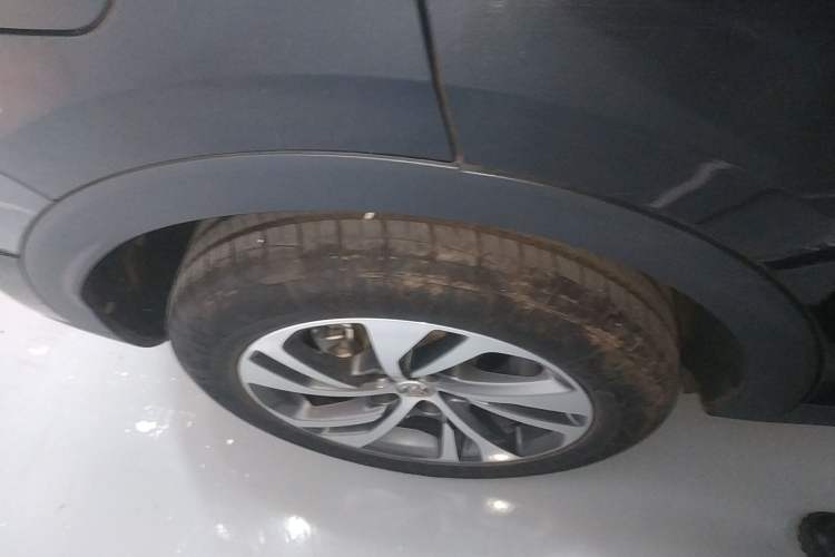 Used Buick Envision 2023 Encore S 552T Two-Wheel Drive Luxury Model