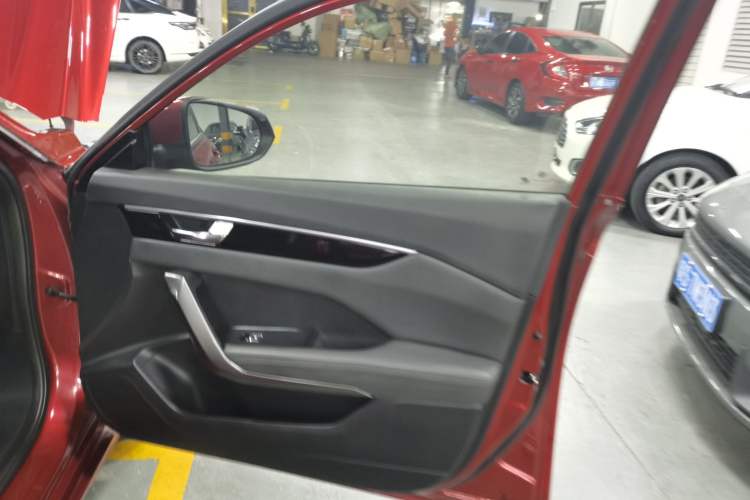 Used Dongfeng Aeolus Yixuan 2020 230T Automatic Advanced Edition
