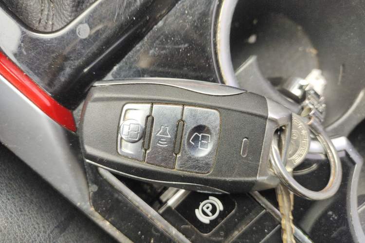 Used Haval H2 2017 Blue Label 1.5T Manual Two-Wheel Drive Luxury Model
