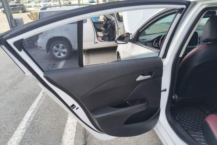 Used Chevrolet Cavalier 2019 320 Automatic Enjoyment with Sunroof