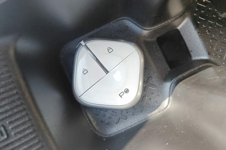 Used Baojun Spark EUV 2024 Prestige Edition 4 Seats