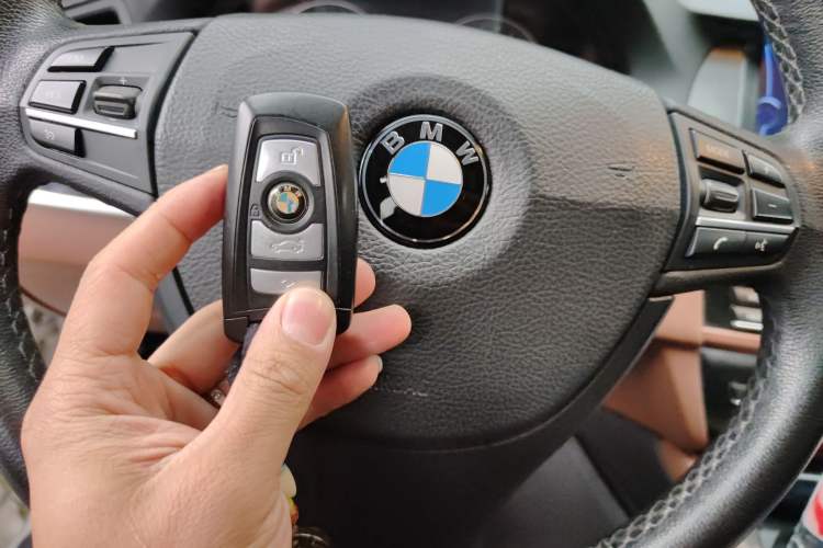 Used BMW 5 Series 2013 520Li Elegant Edition
