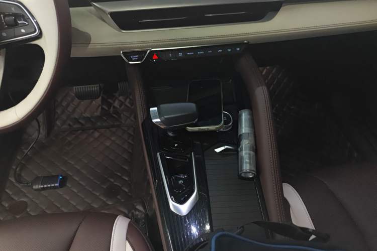 Used Geely Auto Monjaro L 2021 2.0TD DCT EVO Two-Wheel Drive Smart Luxury Version
