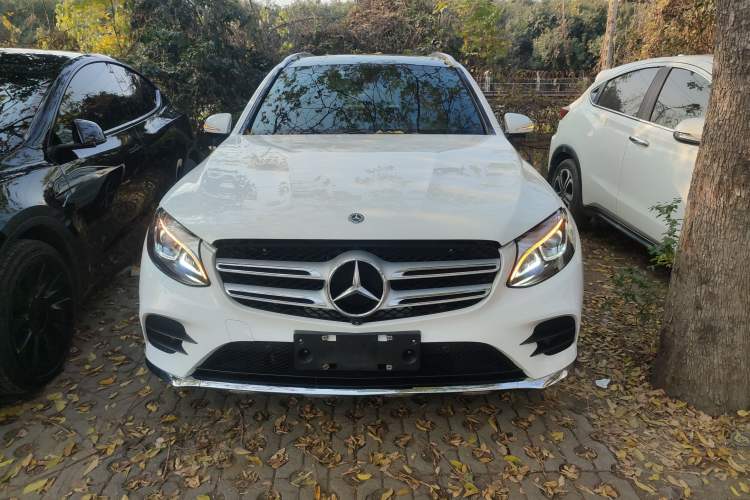 Used Mercedes-Benz GLC 2018 Facelift GLC 260 4MATIC Luxury Edition
