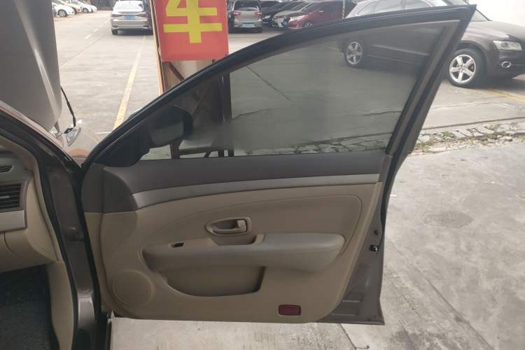 Used Nissan Sylphy 2016 Classic 1.6XE Automatic Leading Edition
