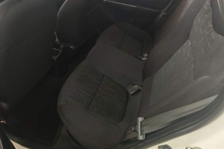 Used Kia K2 2012 Sedan 1.4L AT TOP Anniversary Edition
