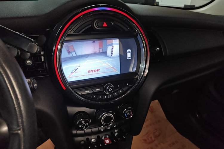 Used  MINI 2016 1.2T ONE Pioneer Edition
