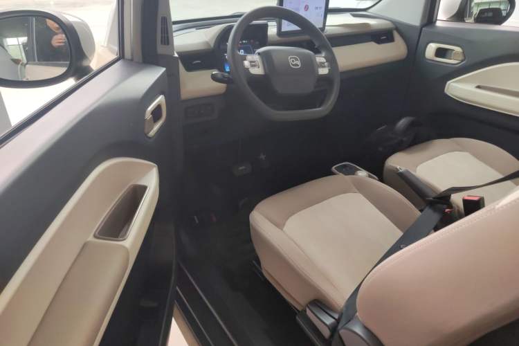 Used Chery QQ Ice Cream 2024 Edition Youth Version 205km Sundae