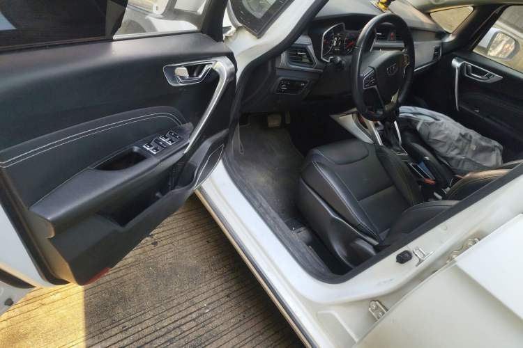 Used Geely Auto Vision X3 2017 1.5L Automatic Elite Model
