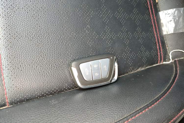 Used  Refine S7 2018 Super Edition 251T Automatic Supreme 5-Seater