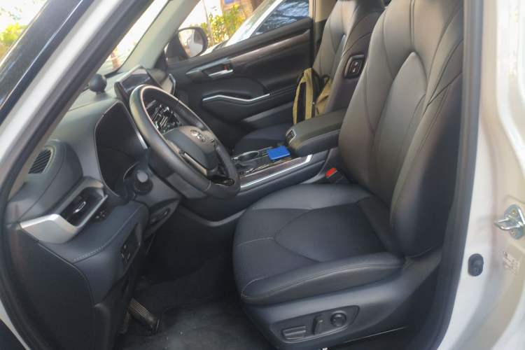 Used Toyota Highlander 2024 2.5L Smart Electric Hybrid Dual-Engine Four-Wheel Drive Prestige Version – 7 Seats
