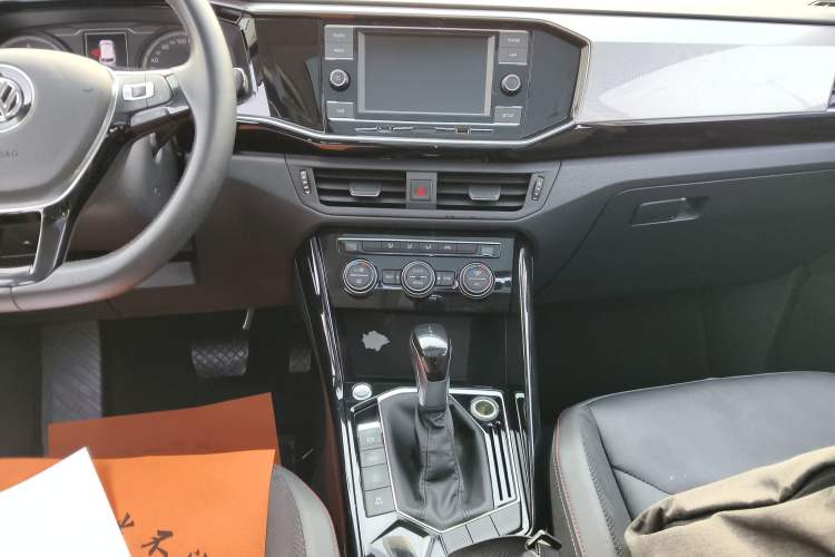 Used Volkswagen Tayron 2019 330TSI Two-Wheel Drive Luxury Model China VI Standard