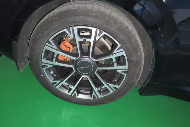 Used Lynk & Co 900 2025 1.5T Ultra
