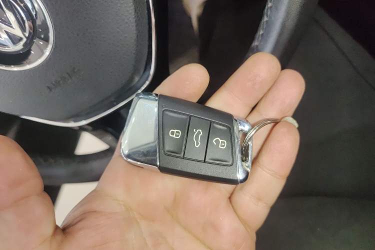 Used Volkswagen Passat 2020 330TSI Elite Edition China VI
