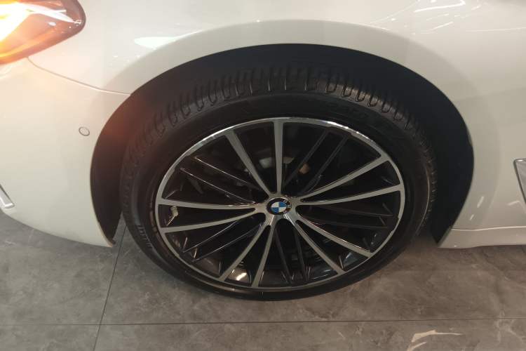 Used BMW 5 Series 2022 Restyled 530Li Leading Edition M Sport Package
