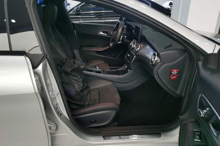 Used Mercedes-Benz CLA 2016 Year Restyled CLA 220 4MATIC
