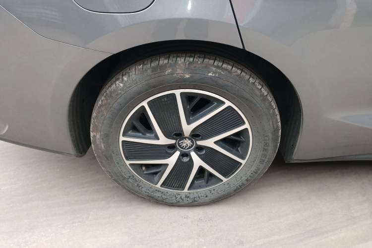 Used BYD Qin L 2025 DM-i Smart Drive 120KM Superior Model