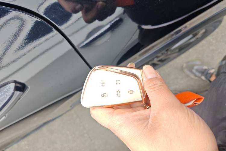 Used Dongfeng Aeolus Huge 2024 Mach Power 1.5T Luxury Model