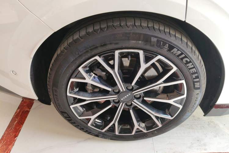 Used Zeekr 007 2024 Rear-Drive Intelligent Driving Version 75 kWh
