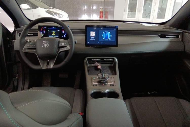 Used BYD Qin PLUS 2025 DM-i Smart Drive 55KM Leading Model