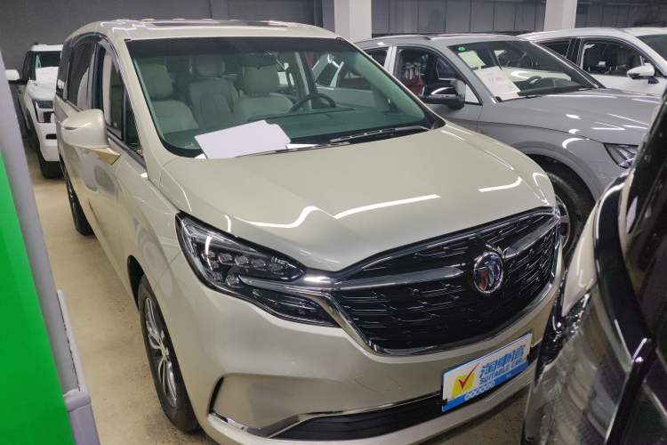 Used Buick GL8 2022 ES Landtrek 653T Comfort Edition
