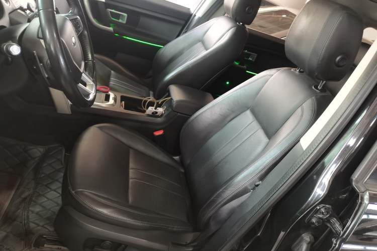 Used Land Rover Discovery Sport 2018 240 PS SE Version