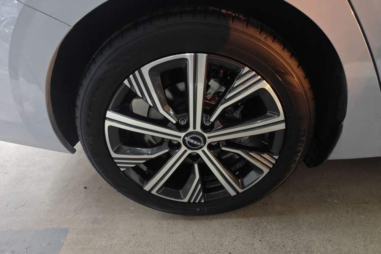 Used Nissan Sylphy 2023 Super Hybrid Electric Drive Ultra-Luxury Model
