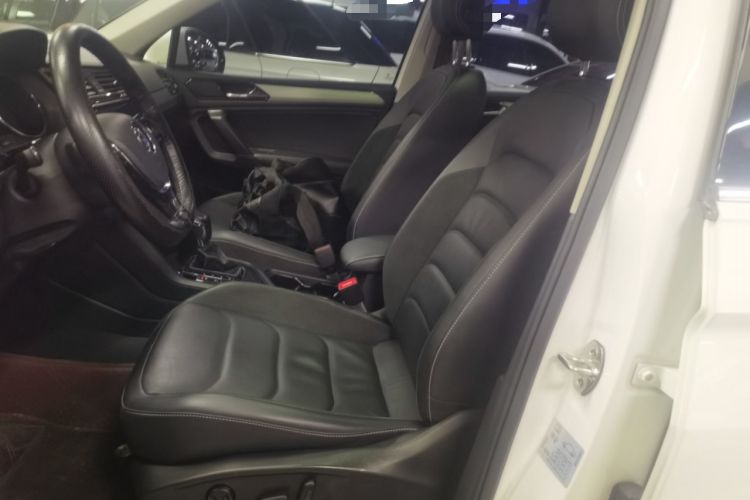 Used Volkswagen Tiguan L 2020 330TSI Automatic Two-Wheel Drive Panoramic Comfort Edition China VI Standard