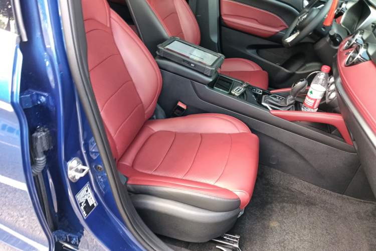 Used Dongfeng Fengon 500 2021 1.5L CVT Enjoyment Version
