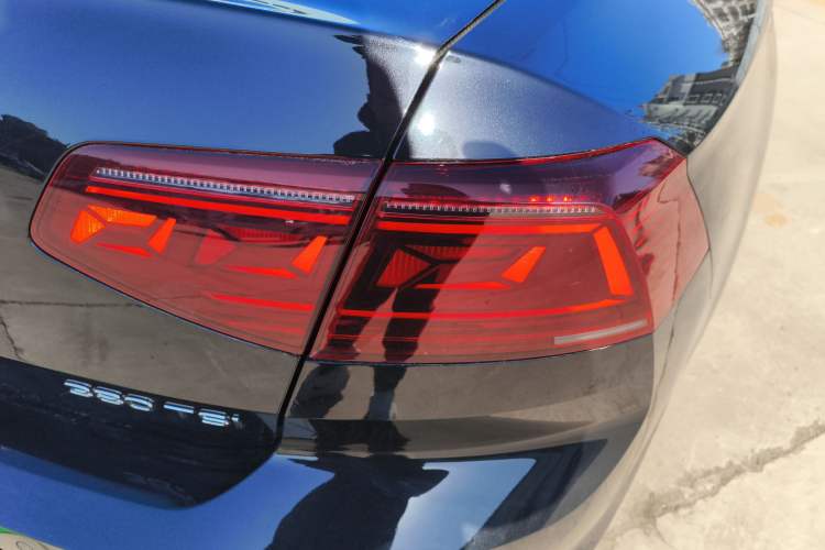 Used Volkswagen Magotan 2023 2 Million Units Limited-Edition 380TSI DSG Flagship Version
