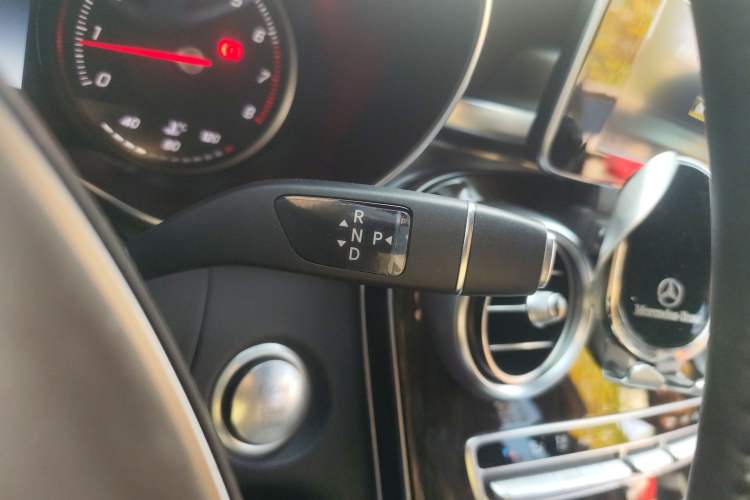 Used Mercedes-Benz GLC 2016 GLC 260 4MATIC Luxury Model
