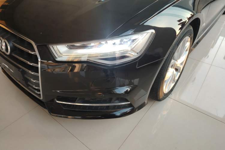 Used Audi A6L 2018 30th Anniversary Edition 35 TFSI Fashion Model
