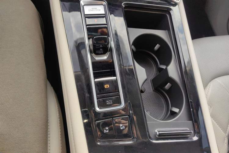 Used Volkswagen Viloran 2022 380TSI Prestige Edition
