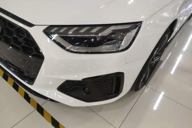 Used Audi A4L 2024 40 TFSI Luxury Dynamic Edition