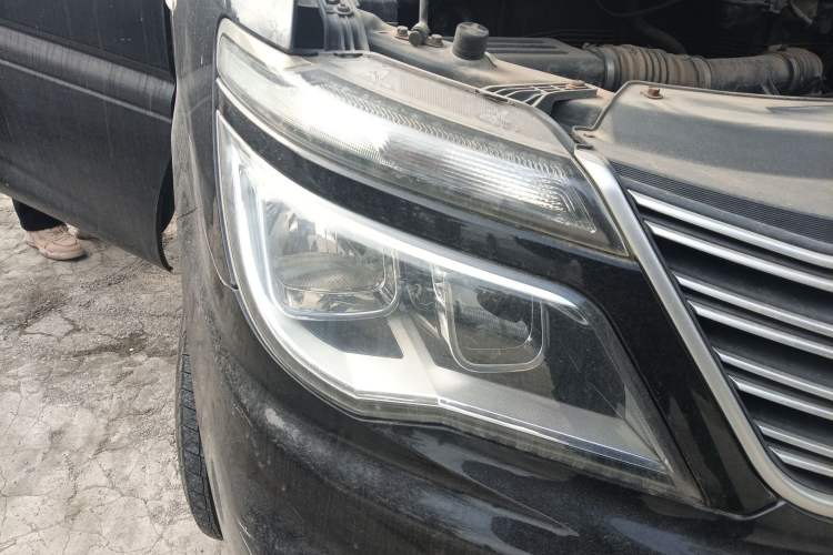 Used FORTHING Lingzhi 2019 M5L 1.6L 7-Seater Base Model China VI Standard