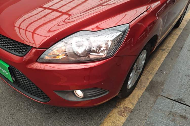 Used Ford Focus 2013 Hatchback Classic 1.8L Automatic Millionth Anniversary Edition
