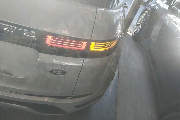 Used Land Rover Range Rover Evoque 2021 Range Rover Velar 249 PS R-Dynamic S Performance Edition
