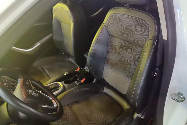 Used Buick GT 2014 XT 1.6L Automatic Fashion Edition