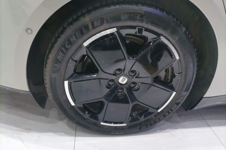 Used  SU7 2024 Rear-Drive Long-Range Intelligent Driving Version
