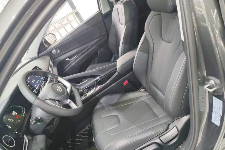 Used Hyundai Elantra 2023 1.5L CVT GLX Elite Edition
