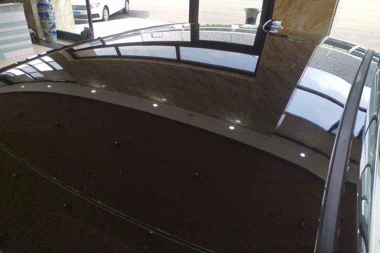 Used Hongqi E-QM5 2022 431 km Charge & Enjoy Edition