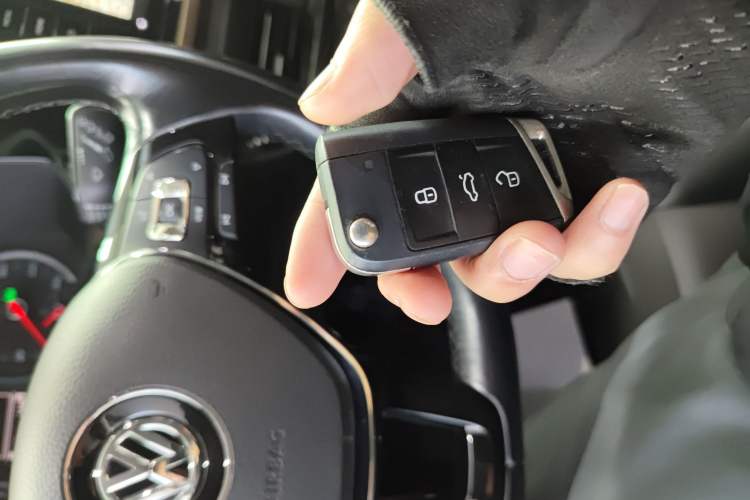 Used Volkswagen Tharu 2020 280TSI Two-Wheel Drive Luxury Plus Version China VI Standard
